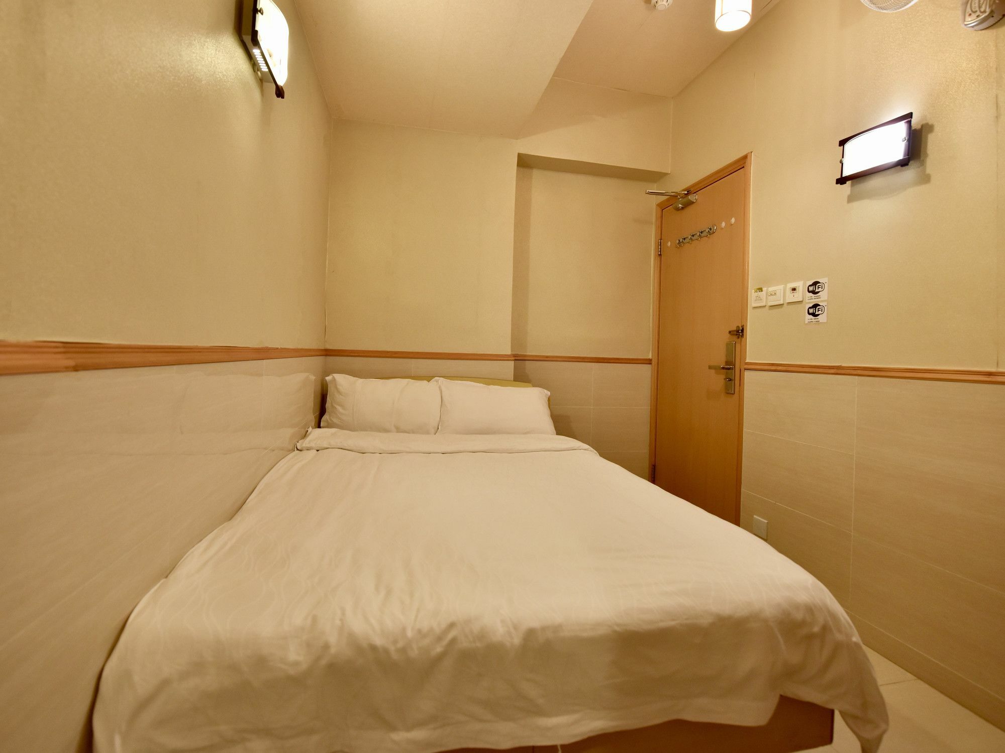 Hk Wonderful Inn Гонконг Экстерьер фото